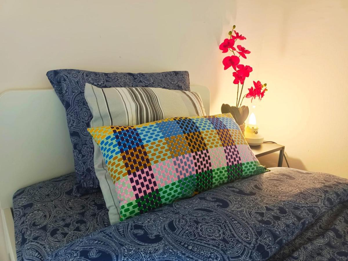 By Urquinaona Rooms Barcelona Ngoại thất bức ảnh