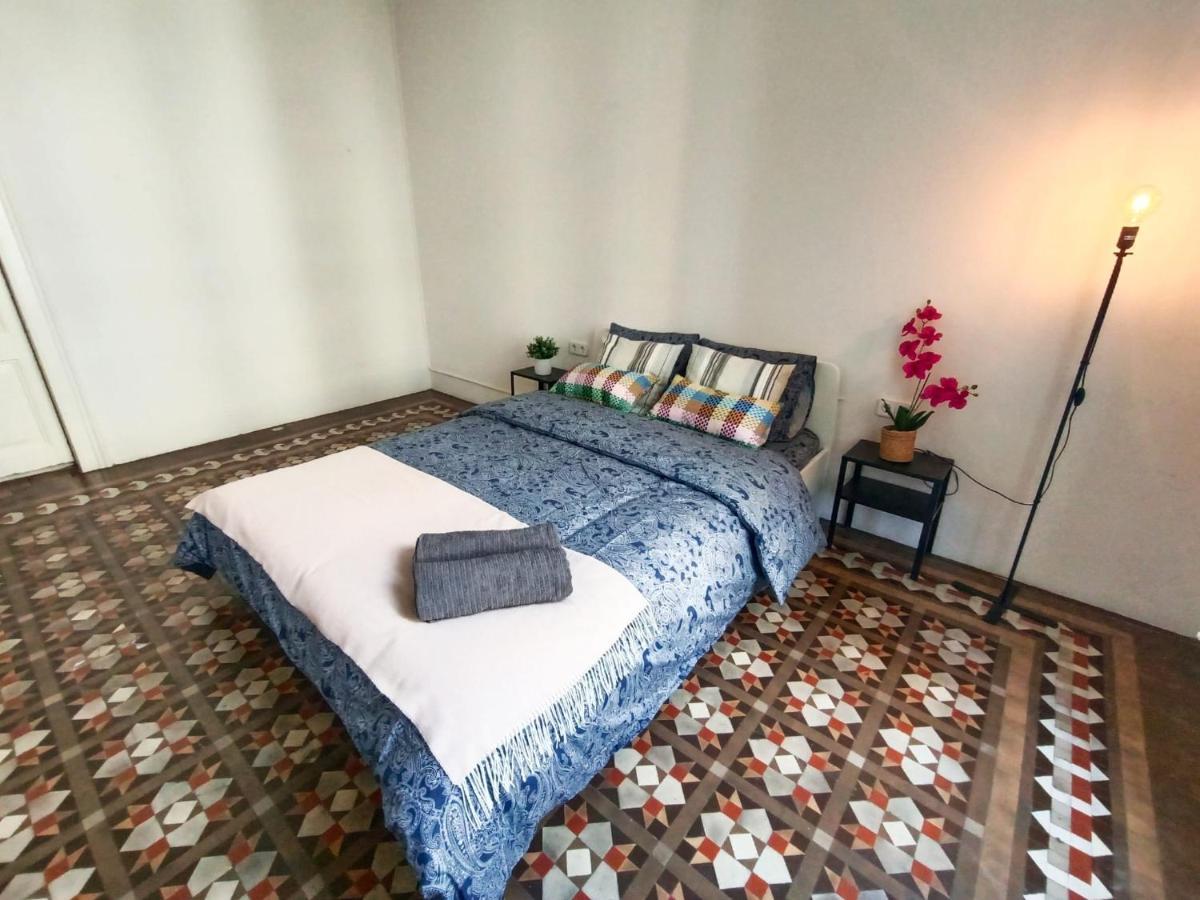 By Urquinaona Rooms Barcelona Ngoại thất bức ảnh
